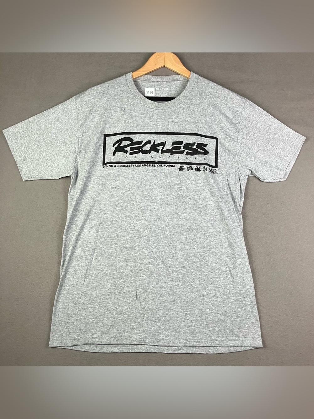 Young & Reckless Men’s Size M Los Angeles California Graphic T-Shirt Gray Black.